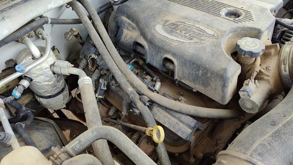 2001 2002 Silverado 2500 Hd Passenger Right Valve Cover Oem 8.1l Rh 12559595 — photo 6