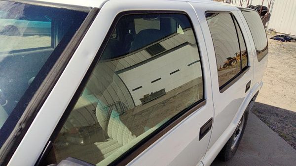 1995-2005 S10 Blazer Driver Left Front Side Window Door Glass Oem 15761466 — photo 2