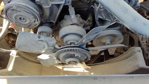 88-97 Silverado 1500 Complete Cooling Fan Blade Assembly With Clutch 5.7L At 4X4 — photo 4