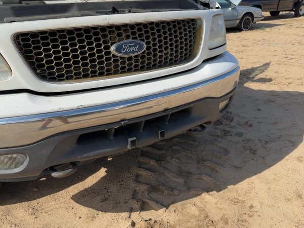 1999-2004 Ford F150 Front Bumper With Brackets Assembly Oem White Yz Xl3Z17757Aa — photo 3