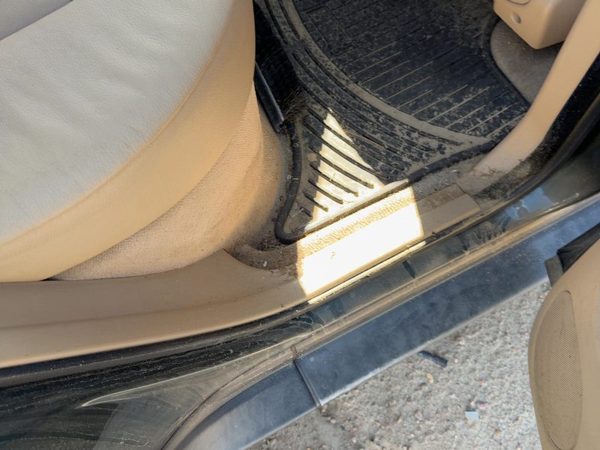 06 X5 Passenger Right Rear Lower Sill Plate Step Trim Panel Oem Light Beige E53 — photo 4