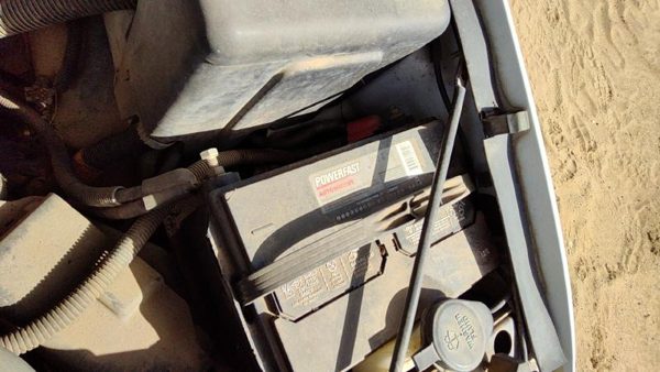 99-07 Silverado 1500 Complete Battery Box Mount Tray With Hold Down Oem 5.3L — photo 3
