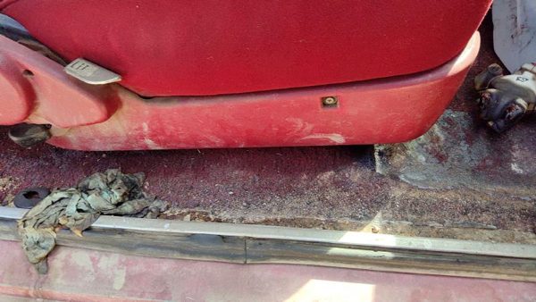 1989-1990 Ford Bronco 2 Passenger Right Side Seat Trim Panel Oem Red — photo 2