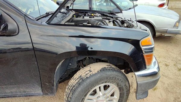 2004-2012 Gmc Canyon Passenger Right Front Fender Oem Black 41U 20821152 — photo 2