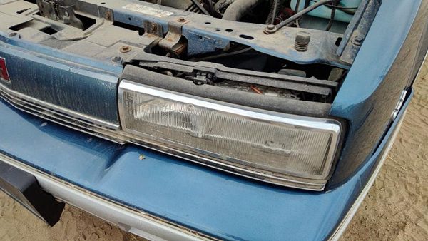1989 Olds Calais Headlamp Assembly LH — photo 3