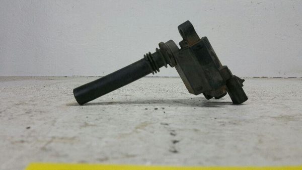 2004-2005 Dodge Durango Oem Ignition Coil On Plug 56028394Ab — photo 1