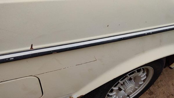 1979-1985 Mercedes 300Td Passenger Right Rear Moulding On Quarter Panel Oem — photo 5
