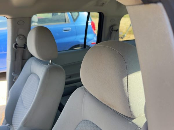2006-2008 Chevy Hhr Pair Of Front Headrests Oem Left Right Set Seat Gray 14B — photo 2