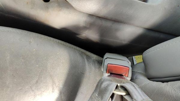 95-99 Chevy Suburban Driver Left Front Seat Belt Buckle Receiver Oem Gray 132 — photo 5