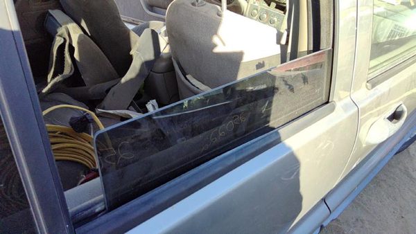 1999-2004 Jeep Grand Cherokee Passenger Right Rear Side Window Door Glass Back — photo 2