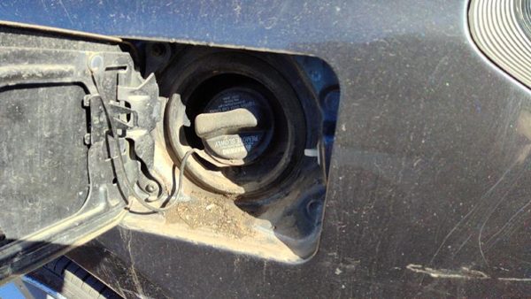 2007-2012 Nissan Altima Fuel Filler Neck Assembly With Gas Cap Oem Hybrid — photo 1