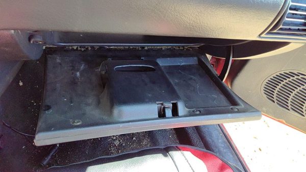 95-05 Cavalier Glove Box Assembly Complete Door With Latch Oem Graphite 12C — photo 7