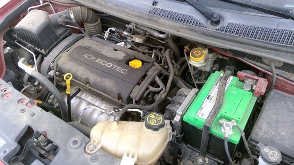 2013 Chevy Sonic — vehicle photo 2