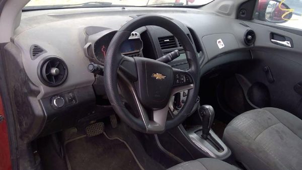 2013 Chevy Sonic — vehicle photo 4