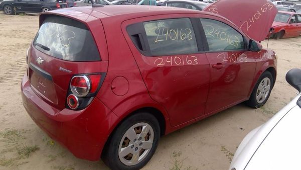 2013 Chevy Sonic — vehicle photo 7