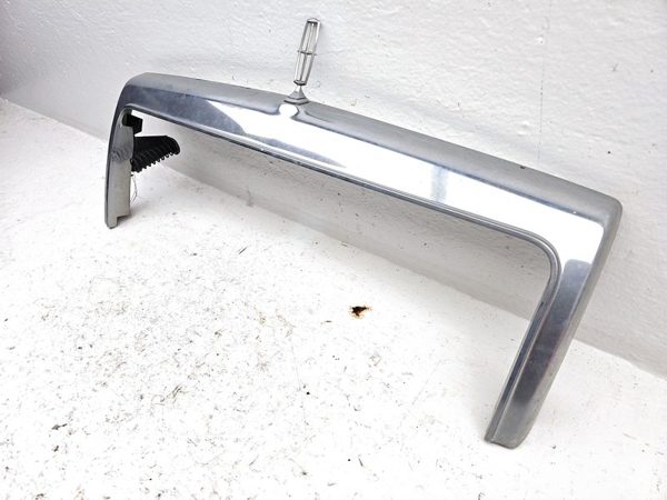 1993-1994 Lincoln Town Car Grille Surround Molding Chrome With Hood Ornament Oem — photo 3