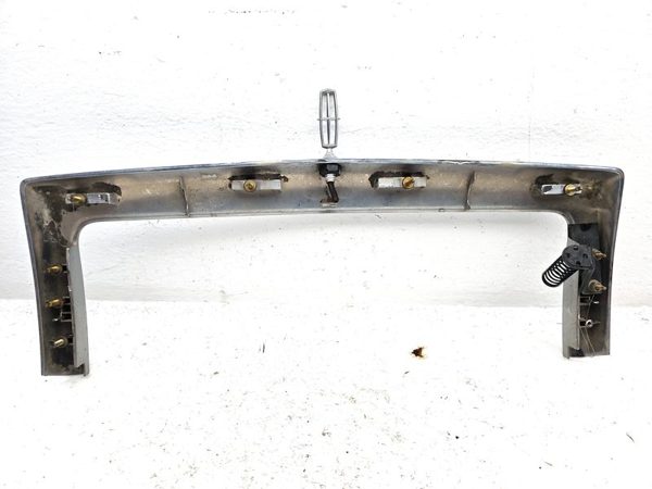 1993-1994 Lincoln Town Car Grille Surround Molding Chrome With Hood Ornament Oem — photo 6