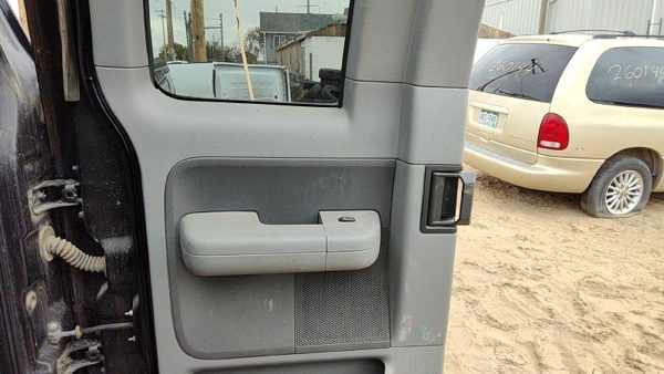 2006-2007 Ford F150 Driver Left Rear Door Trim Panel With Switches Back Gray Me — photo 2