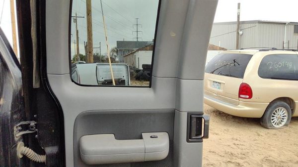 2006-2007 Ford F150 Driver Left Rear Door Trim Panel With Switches Back Gray Me — photo 3