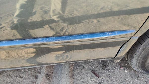 98-04 Intrepid Passenger Right Front Moulding From Door Trim Steel Blue Pbq — photo 7