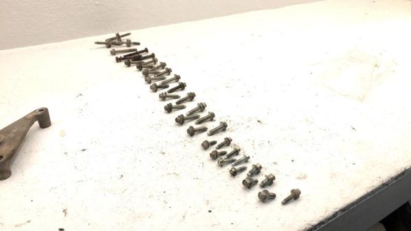 2011-22 Ford F250 Super Duty 6.2L Set Of Bolts For Timing Cover With Bracket Oem — photo 2