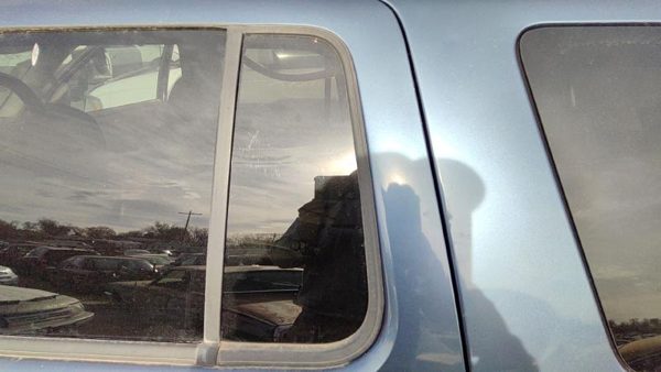 2002-2010 Ford Explorer Driver Left Rear Vent Window Back Door Glass With Frame — photo 3