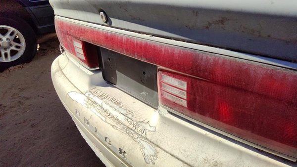 1997-1999 Buick Century Center Tail Light Middle Brake Lamp Oem 05978553 — photo 4