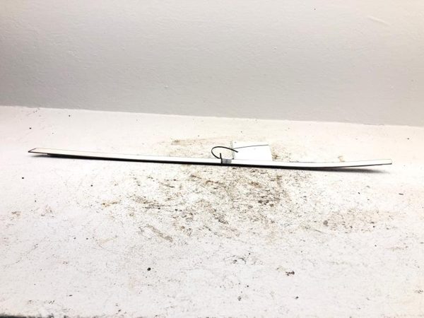 1971 Datsun Nissan 240Z Driver Left Chrome Door Window Sweep Trim Oem — photo 4