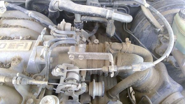 1994-1995 Toyota 4 Runner Cruise Control Servo Assembly Module with Cable 3.0L — photo 3