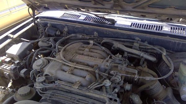 1994-1995 Toyota 4 Runner Cruise Control Servo Assembly Module with Cable 3.0L — photo 2