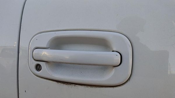 00-06 Chevy Suburban Passenger Right Front Outside Door Handle 50U Summit White — photo 5