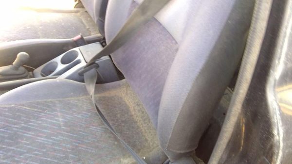 1996 Geo Tracker Driver Left Front Seat Belt Retractor Oem Shoulder Black — photo 11