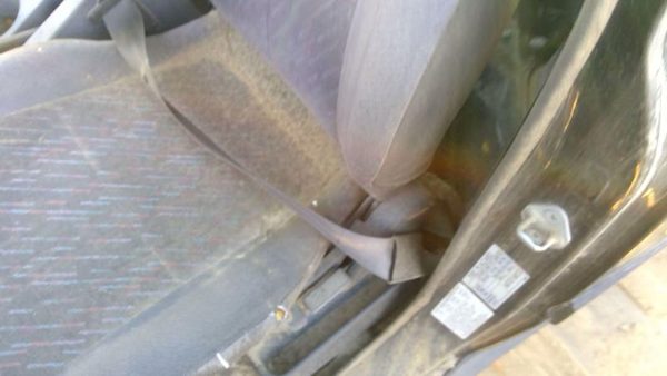 1996 Geo Tracker Driver Left Front Seat Belt Retractor Oem Shoulder Black — photo 9