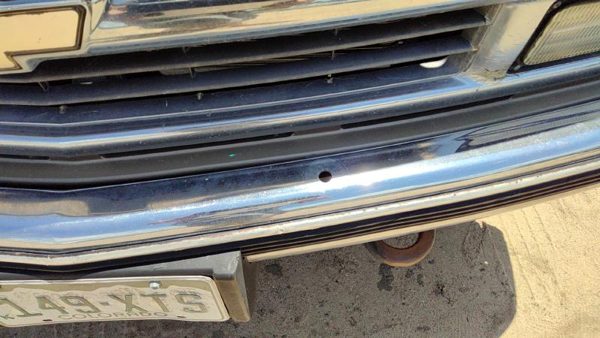 1997 Chevy Pickup 2500 Grille Silverado Gold 55U Filler — photo 7
