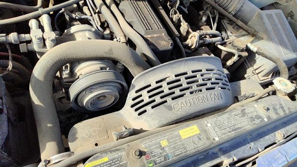 93-95 Jeep Grand Cherokee Radiator Cooling Fan Shroud Oem Plastic Housing 4.0L — photo 2