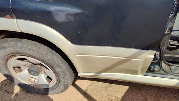 96-97 Suzuki Sidekick Passenger Right Rear Moulding From Door Back Trim Strip — photo 4