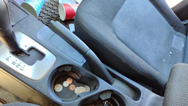 2004 Mitsubishi Outlander Emergency Brk. Parking Brake Handle Assembly OEM — photo 2