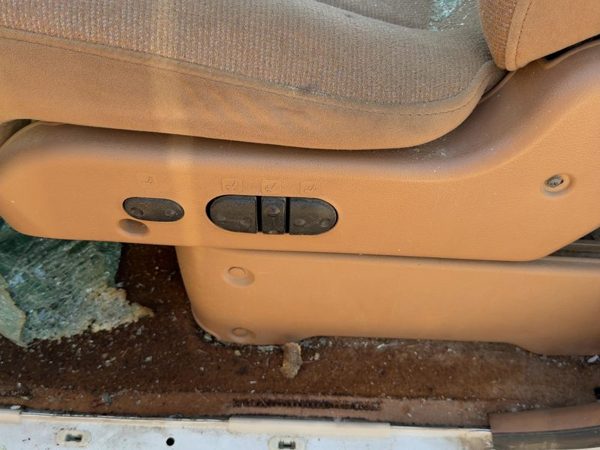 1996-1998 Mercury Villager Driver Left Power Seat Track With Motors Only Oem Tan — photo 2