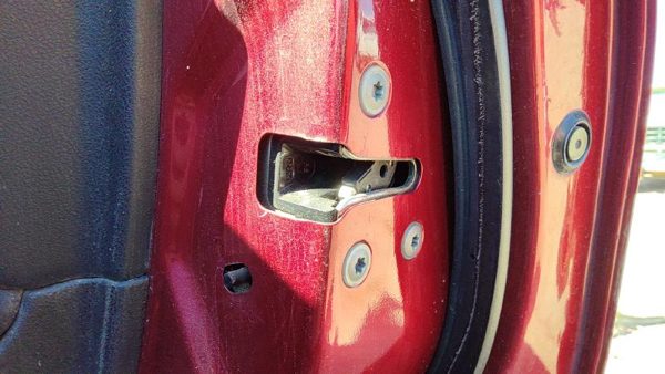 2008-2015 Nissan Rogue Passenger Right Rear Door Latch With Rods/cables Oem Back — photo 2