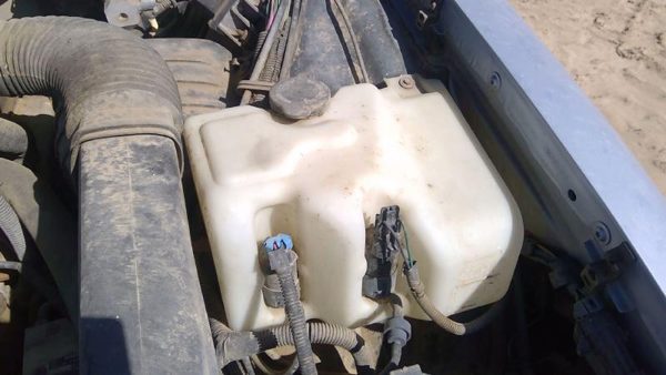 91 Caprice Windshield Washer Fluid Reservoir With Pump Wiper Tank Station Wagon — photo 3