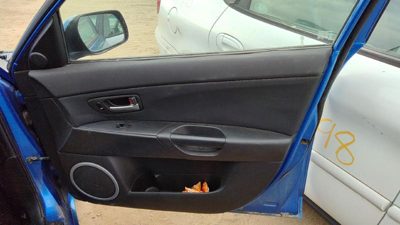 2004-2006 Mazda 3 Passenger Right Front Door Trim Panel With Switches Bp5 Black