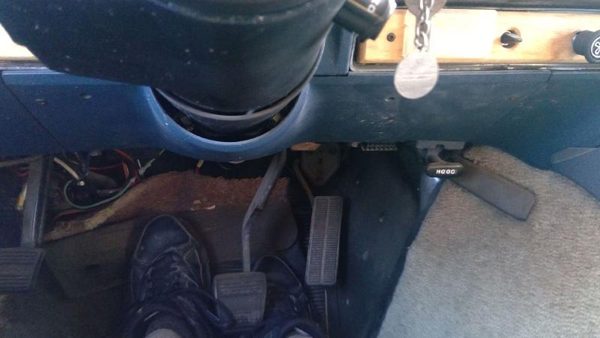1988-1990 Chevy G20 Van Lower Dash Under Column Knee Bolster Trim Panel Oem Blue — photo 7