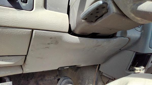 04-05 Ram 2500 Lower Dash Under Column Knee Bolster Trim Panel Oem Taupe L5 — photo 3