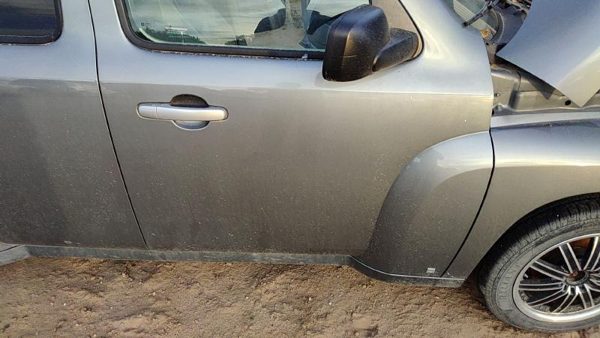 2007 Chevrolet HHR Front Door RH Silver 42U — photo 3