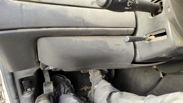 2005-2011 Ford Crown Vic Lower Dash Under Column Knee Bolster Trim Panel Black — photo 3