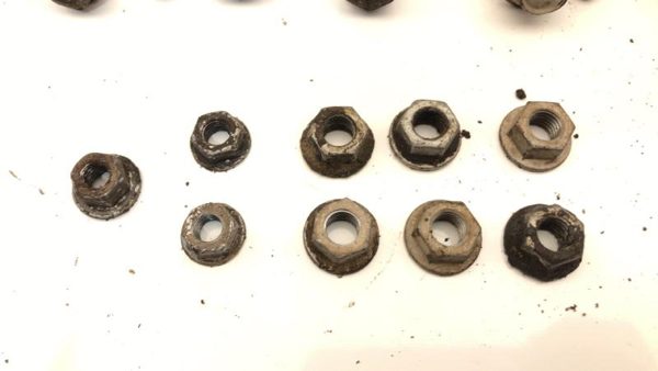2005 Gmc Sierra 2500 4L80 Bolt Kit Set Oem Factory Hardware — photo 2