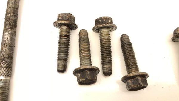 2005 Gmc Sierra 2500 4L80 Bolt Kit Set Oem Factory Hardware — photo 7