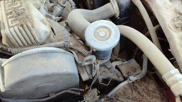 1985 Pontiac Sunbird 1.8L Thermostat Housing Oem — photo 3