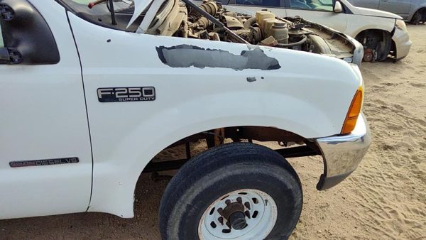1999-2007 Ford F250 Super Duty Passenger Right Front Fender Oem White — photo 2