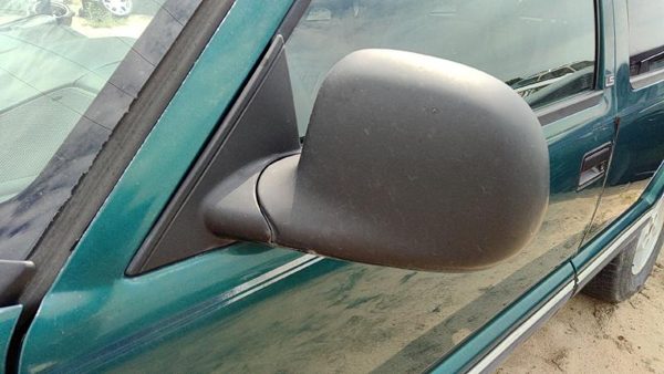 1995-1997 S10 Blazer Driver Left Side Mirror Door Mounted Oem 17801665 — photo 1